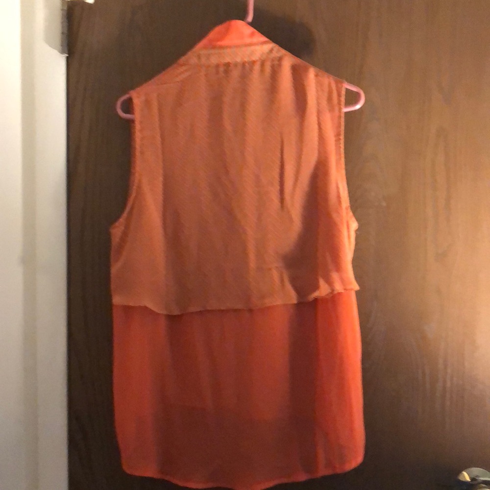 Top - Picture 2 of 2